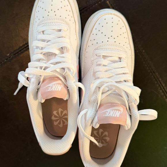 Women’s size 7.5 - Nike Air Force 1 '07 Next Nature Fossil Rose - Picture 3 of 7